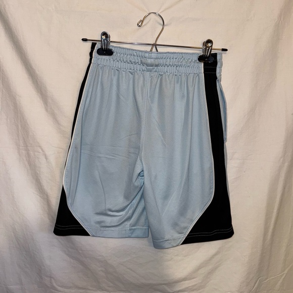 Nike athletic shorts - Picture 4 of 4